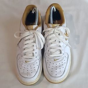 Womens Nike Air Force 1 White/Metallic Gold Sneaker Shoes